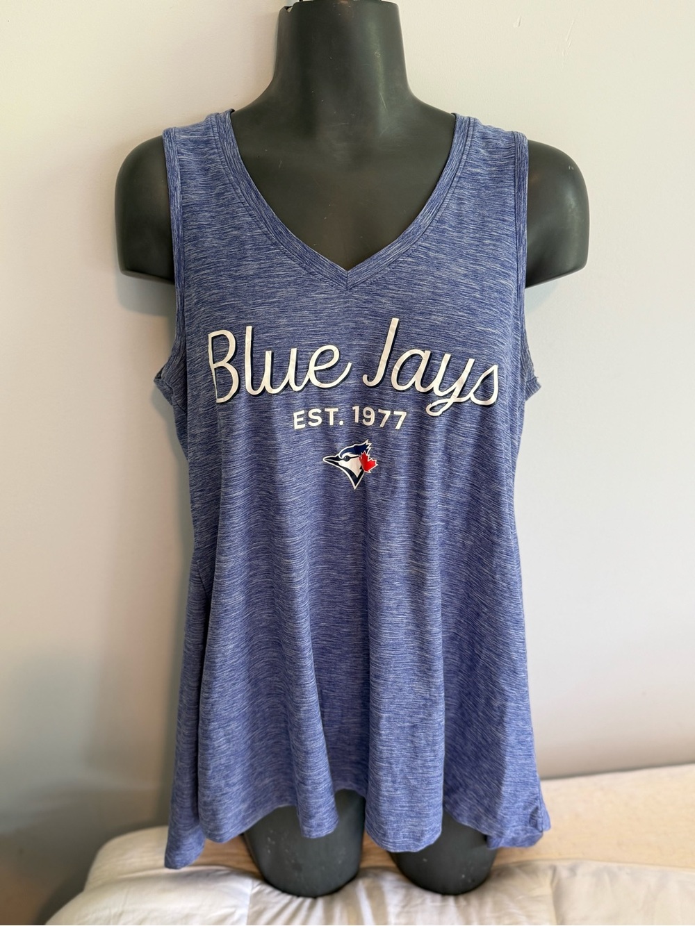 Fanatics Blue 'Blue Jays' V-Neck Sleeveless Tank ladies size medium, V back